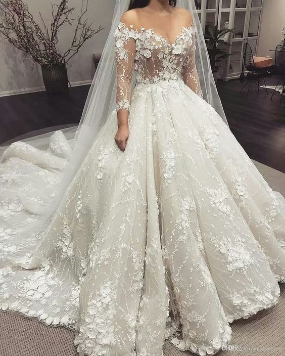 váy cưới công chúa 